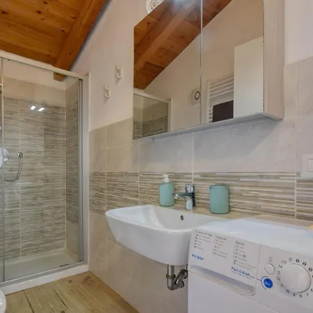 5 Bedroom Cozy Home In Lavagna * 拉瓦尼亚