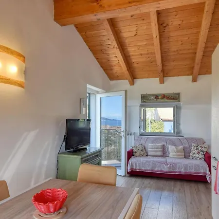 5 Bedroom Stunning In * Lavagna