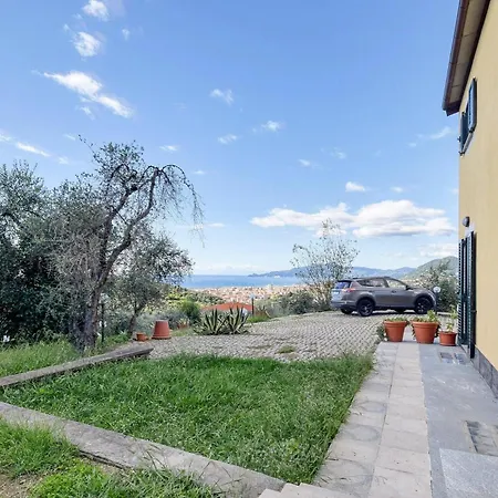5 Bedroom Cozy Home In Lavagna