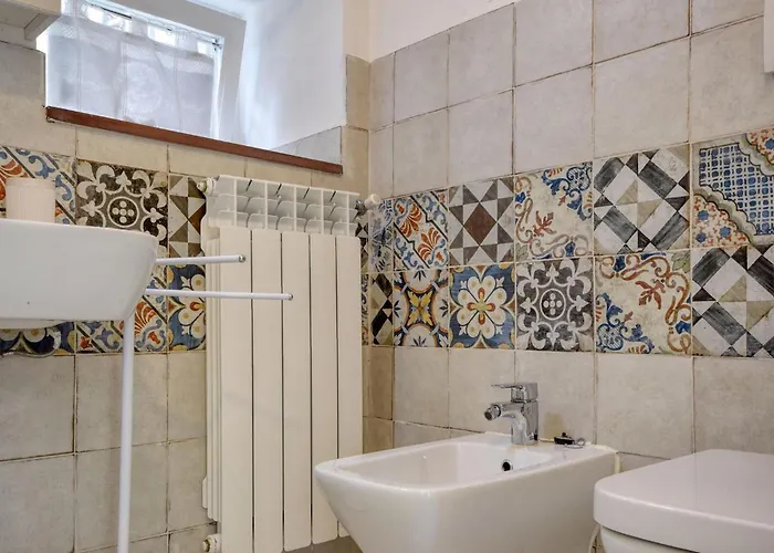 Nyaraló 5 Bedroom Stunning In Lavagna