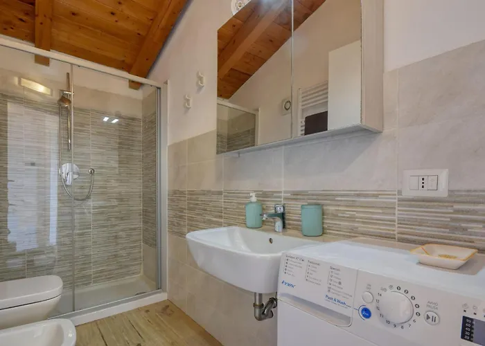 5 Bedroom Stunning In * Lavagna
