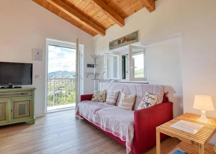 5 Bedroom Stunning In *